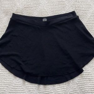 Bullet Pointe Skirt